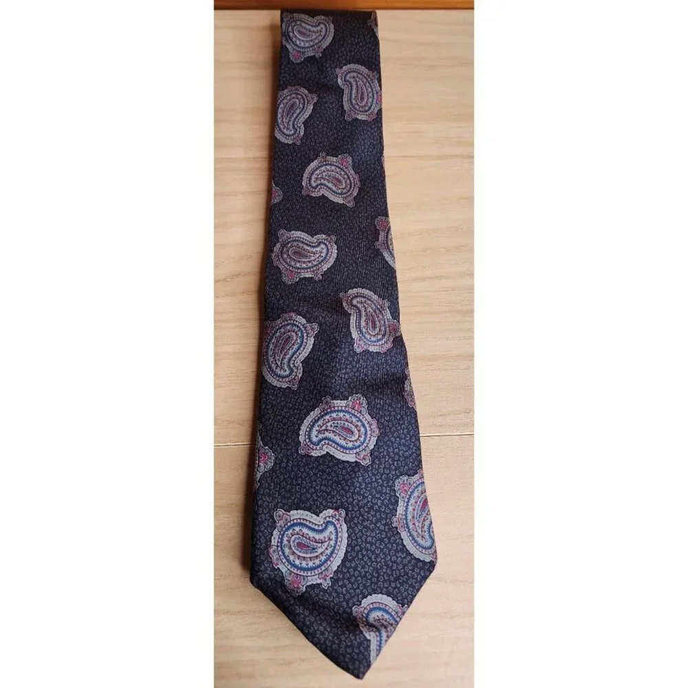 Meeting Street 100% Silk Paisley Tie Pink,Gray, Blue Casual Gift Made In USA